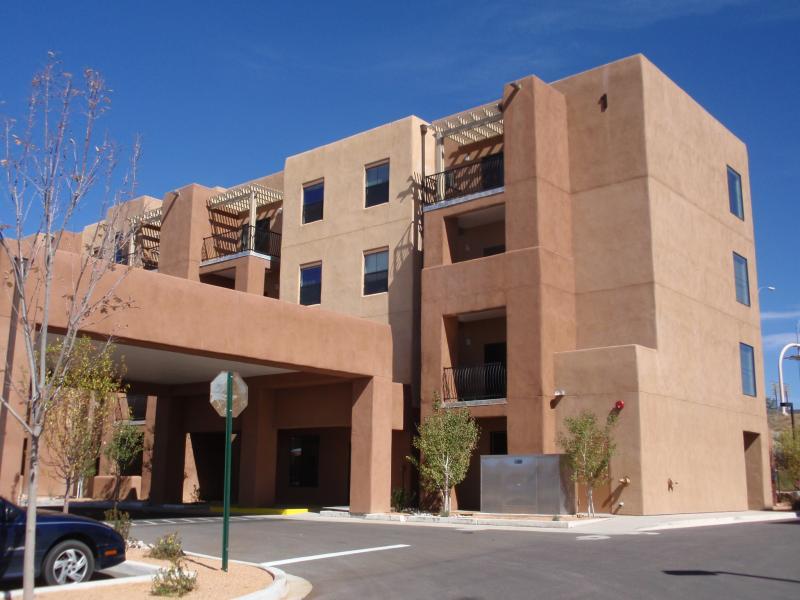 Tres Santos Apartments