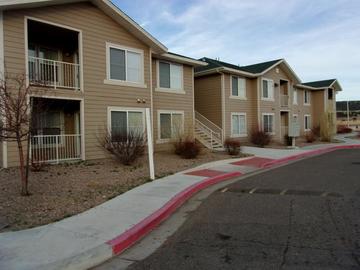 Eagle Cove Apartments Image 3