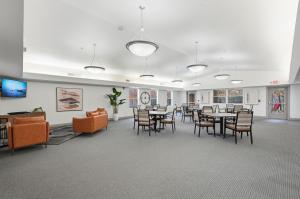 Canyon Run Apartments - ALL UTILITIES INCLUDED! Image 2