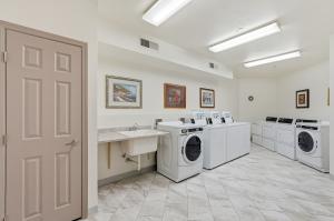 Canyon Run Apartments - ALL UTILITIES INCLUDED! Image 9