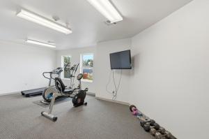 Canyon Run Apartments - ALL UTILITIES INCLUDED! Image 16