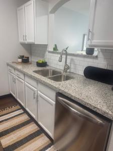 One Bedroom/1 Bath 5