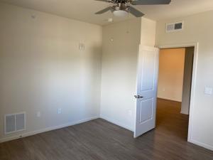 One Bedroom/1 Bath 5