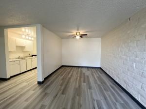 One Bedroom/1 Bath and a Den 3