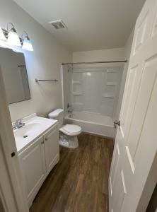 Studio/1 bath