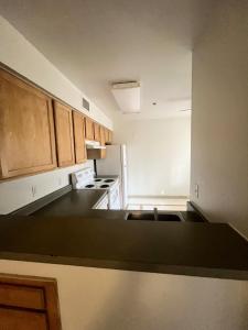 2 bedroom 1 bathroom 4