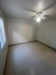 2 bedroom 1 bathroom 1