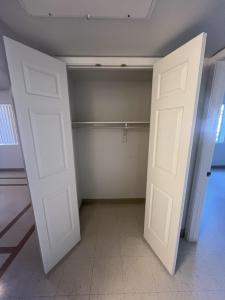 2 bedroom 1 bathroom 10