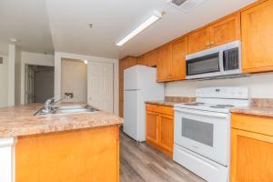 Three Bedroom/2 Bath 10