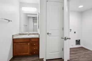 One Bedroom/1 Bath 1