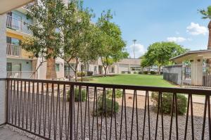 One Bedroom/1 Bath 16