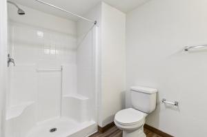 Two Bedroom/2 Bath 5