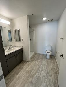 Two Bedroom/2 Bath 9