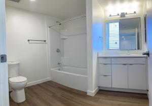 One Bedroom/1 Bath 8