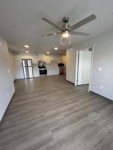 2 Bedroom 1 Bathroom 4