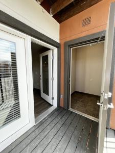 2 Bedroom 1 Bathroom 5