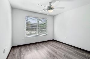 2 Bedroom 1 Bathroom 15
