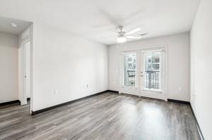 2 Bedroom 1 Bathroom 11