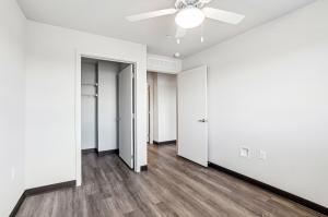 2 Bedroom 1 Bathroom 4