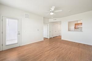 One Bedroom/1 Bath 16