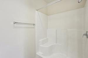 Two Bedroom/2 Bath 7