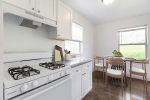 Two Bedroom/1 Bath 8