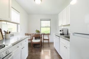 Two Bedroom/1 Bath 7