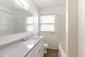 Two Bedroom/1 Bath 18