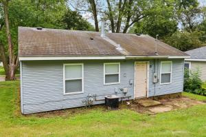 Two Bedroom/1 Bath 7