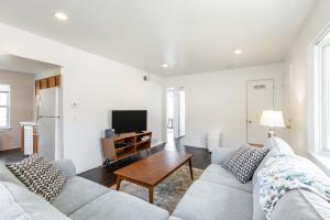Two Bedroom/1 Bath 8