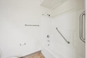 One Bedroom/1 Bath 14