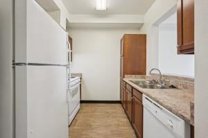 Two Bedroom/1 Bath 11